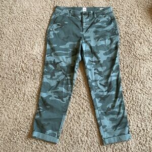 Gap Girlfriend Khaki